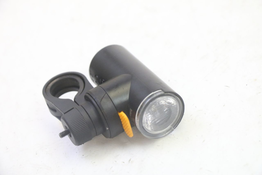 photo de HEADLIGHT HITWAY H5 1 - Alternative perspective