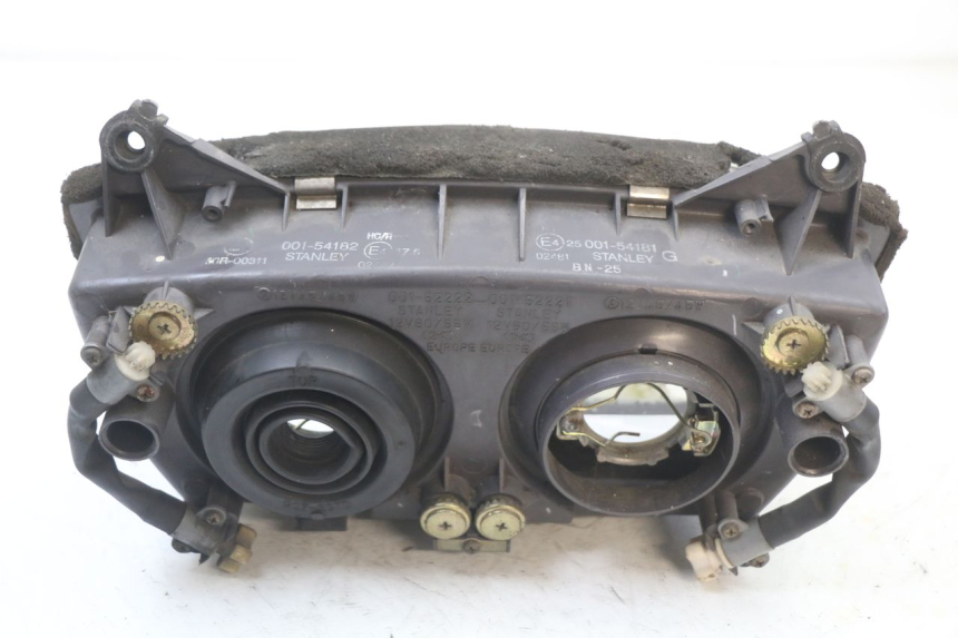 photo de HEADLIGHT HONDA CBR F 1000 (1993 - 1996) - Checked used part