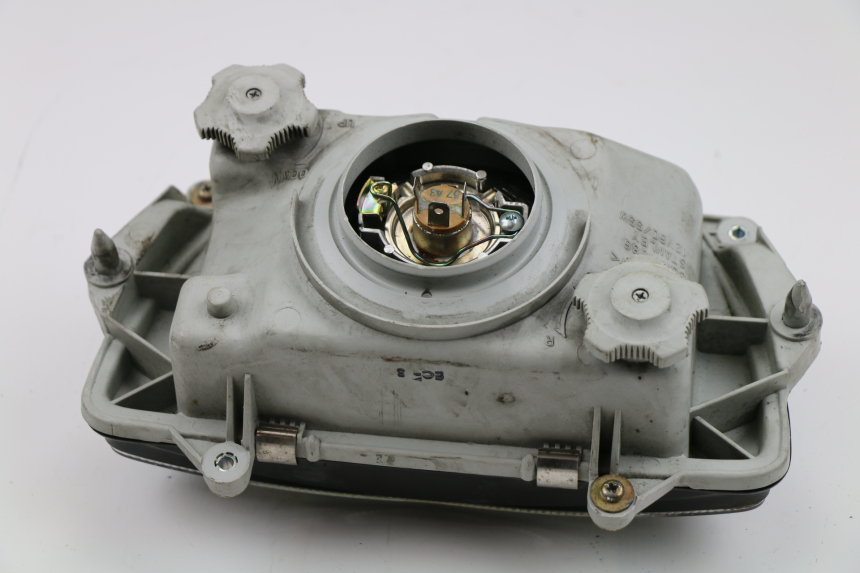 photo de HEADLIGHT HONDA CBR F 600 (1996 - 1998) - Technical close-up