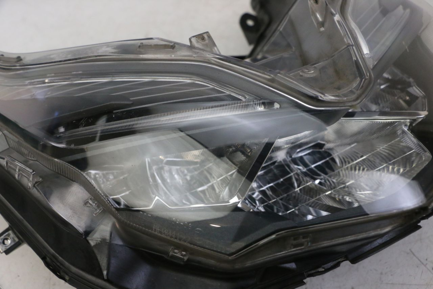 photo de HEADLIGHT HONDA FORZA 125 (2021 - 2025) - Checked used part