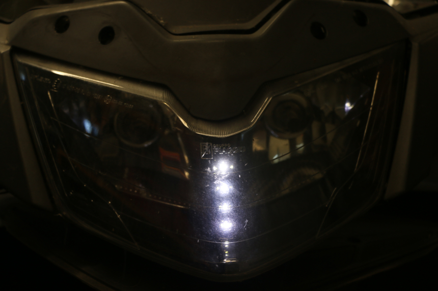photo de HEADLIGHT PIAGGIO IE MP3 YOURBAN 300 (2011 - 2016) - Component zoom