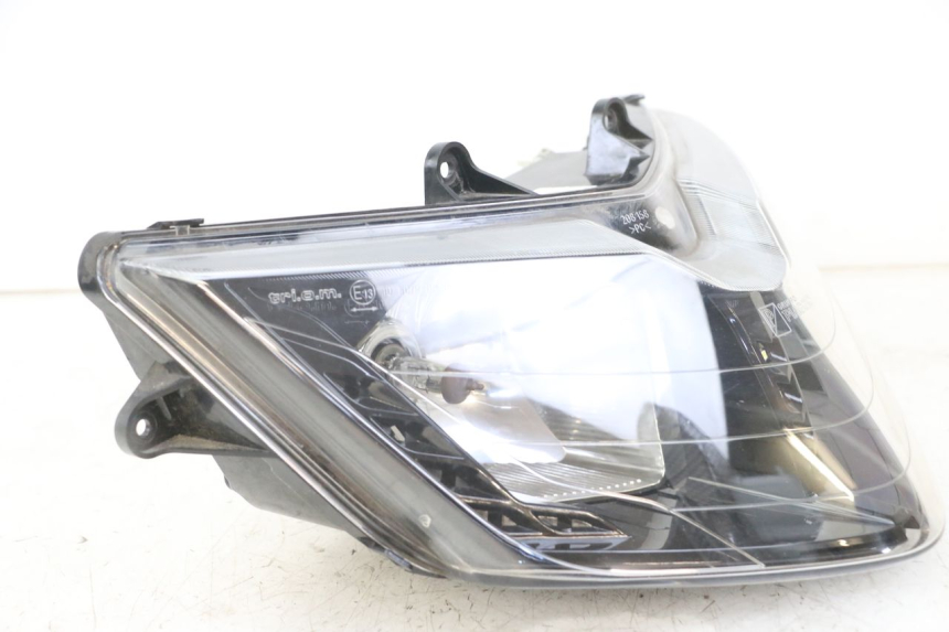 photo de HEADLIGHT PIAGGIO IE MP3 YOURBAN 300 (2011 - 2016) - Surface and material condition