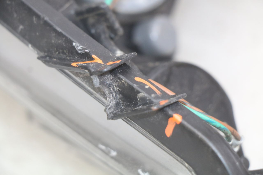 photo de FRONT HEADLIGHT SYM JET SPORT XR 50 (2006 - 2015) - Markings and original references