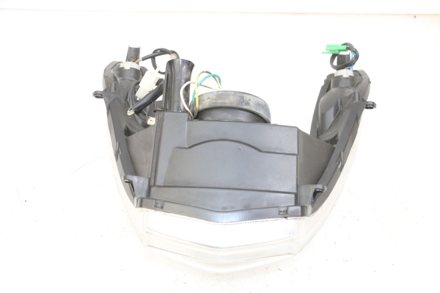 photo de FRONT HEADLIGHT PEUGEOT KISBEE 4T 50 (2010 - 2017) - Alternative perspective