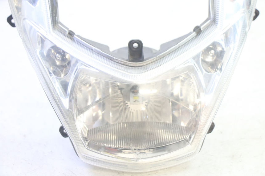 photo de FRONT HEADLIGHT PEUGEOT KISBEE 4T 50 (2018 - 2022) - Fixing points details