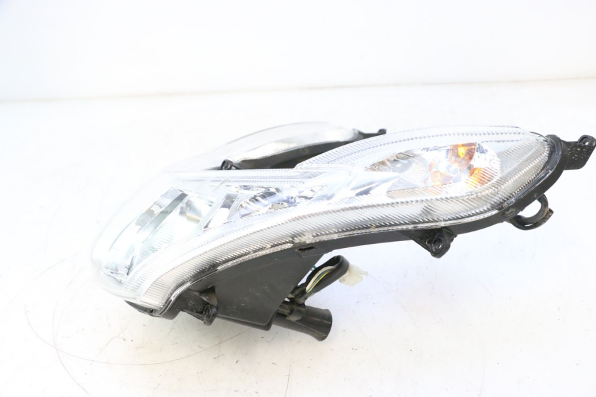 photo de FRONT HEADLIGHT PEUGEOT KISBEE 4T 50 (2018 - 2022) - Spare part profile view