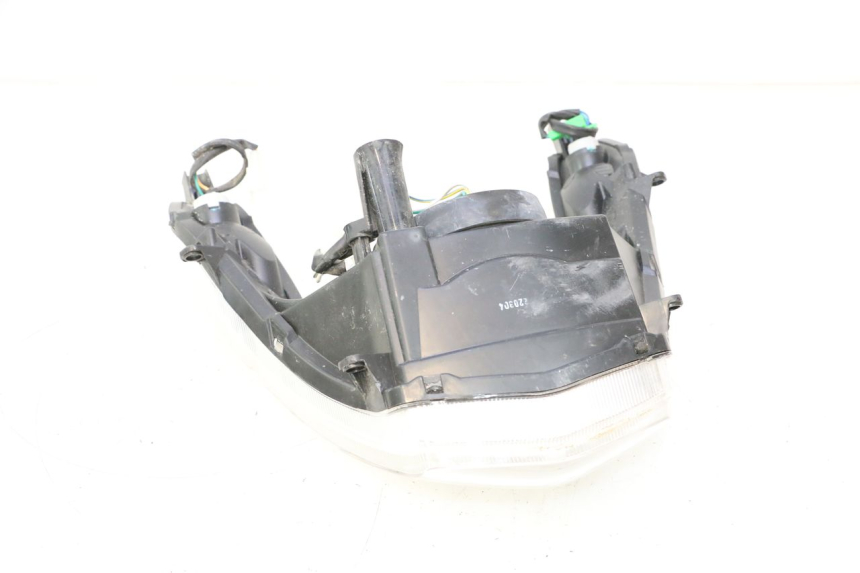 photo de FRONT HEADLIGHT PEUGEOT KISBEE 4T 50 (2018 - 2022) - Alternative perspective