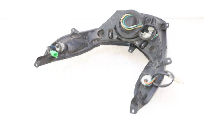 photo de FRONT HEADLIGHT PEUGEOT KISBEE 4T 50 (2010 - 2017) - Zoom on usage condition