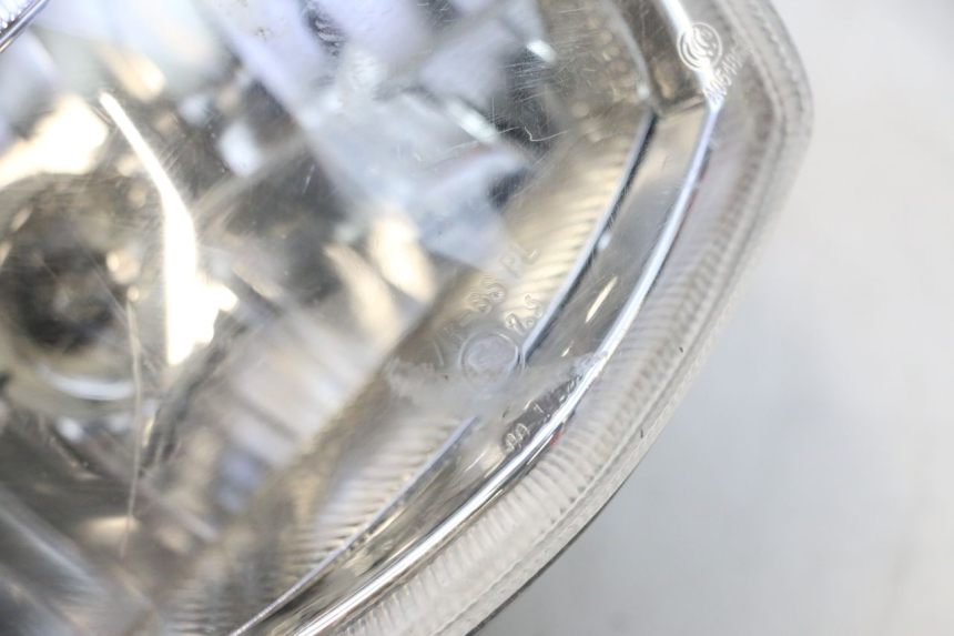 photo de HEADLIGHT PEUGEOT KISBEE 4T 50 (2023 - 2026) - Focus on structure