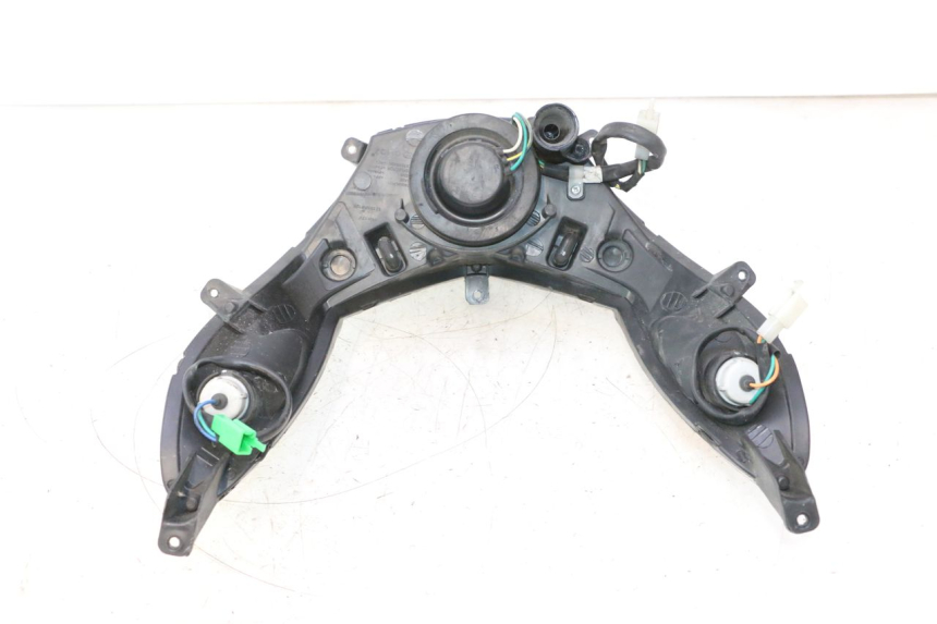 photo de FRONT HEADLIGHT PEUGEOT KISBEE 4T 50 (2018 - 2022) - Detailed visual inspection