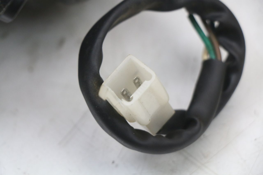 photo de HEADLIGHT ORCAL KITE 4T 50 (2019 - 2023) - Surface and material condition