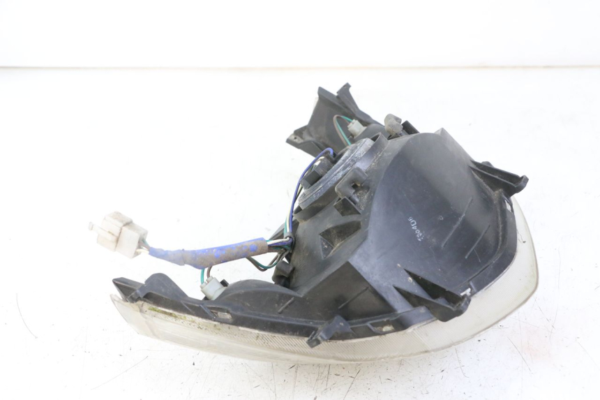 photo de FRONT HEADLIGHT KYMCO DINK 4T 50 (2007 - 2018) - Surface and material condition