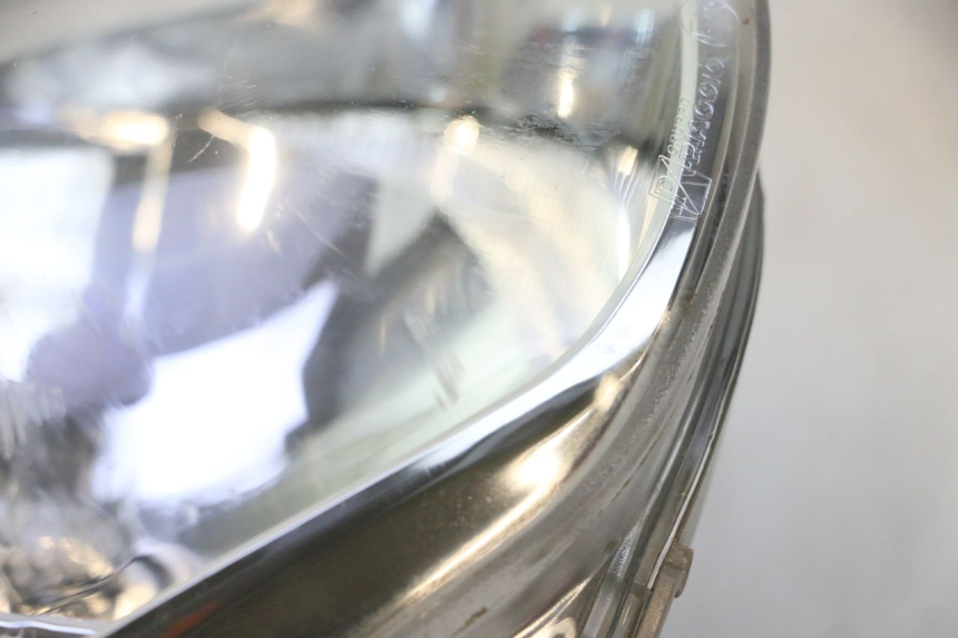 photo de FRONT HEADLIGHT PIAGGIO LIBERTY IGET 4T 50 (2015 - 2020) - Zoom on usage condition