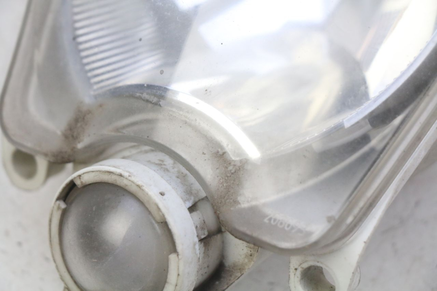 photo de FRONT HEADLIGHT PEUGEOT LUDIX 50 (2008 - 2017) - Alternative perspective