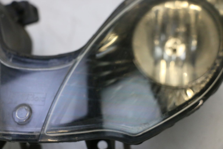 photo de HEADLIGHT PIAGGIO MP3 RL 250 (2006 - 2010) - Markings and original references