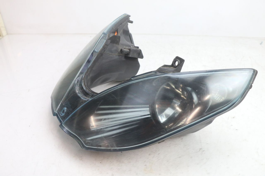 photo de HEADLIGHT PIAGGIO MP3 125 (2006 - 2014) - Alternative perspective