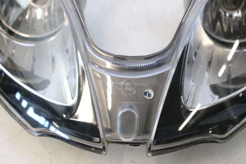 photo de HEADLIGHT PIAGGIO MP3 500 (2016 - 2018) - Alternative perspective