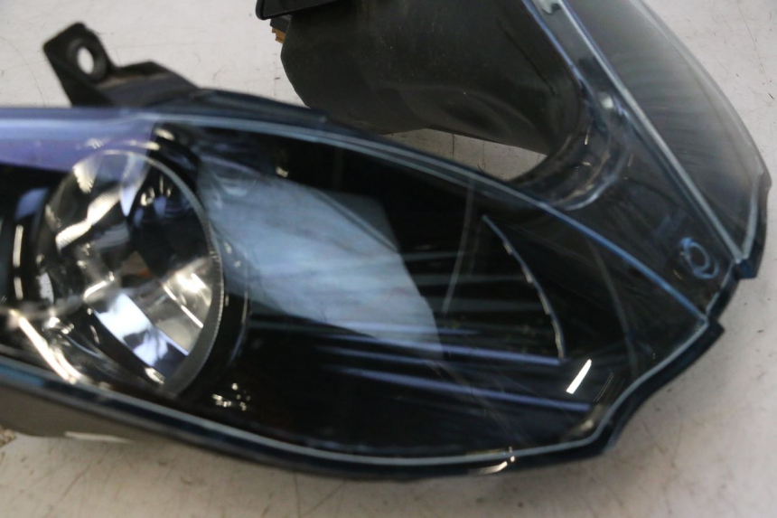 photo de HEADLIGHT PIAGGIO MP3 125 (2006 - 2014) - Spare part profile view
