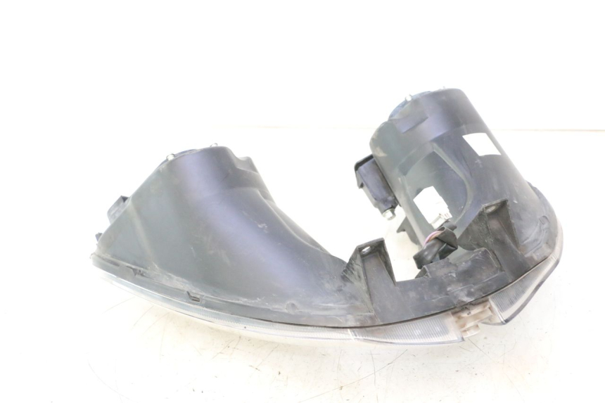 photo de HEADLIGHT PIAGGIO MP3 500 (2016 - 2018) - High-resolution close-up