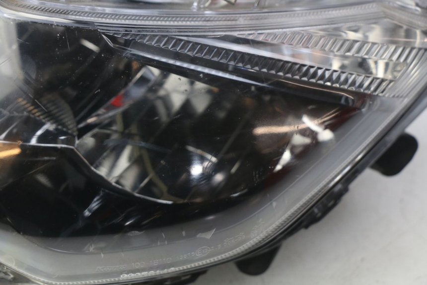 photo de HEADLIGHT YAMAHA N-MAX NMAX 125 (2017 - 2020) - Fixing points details