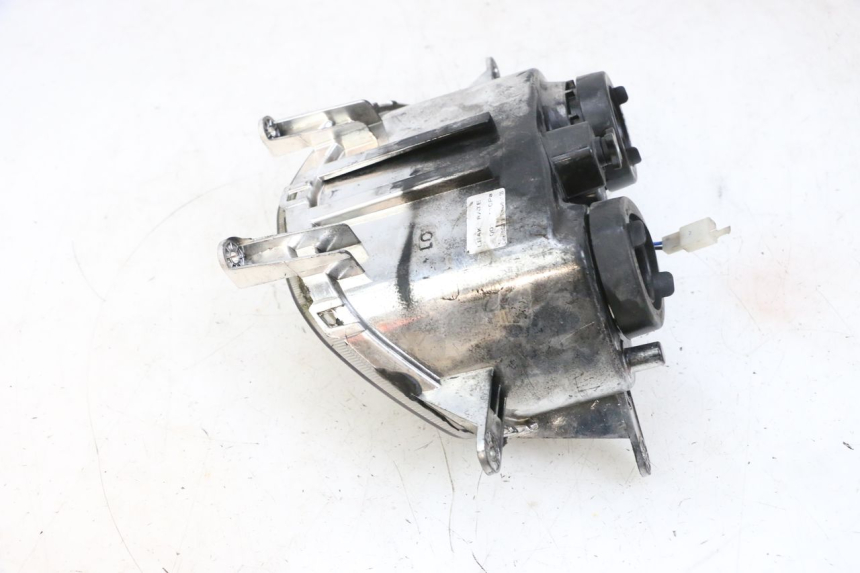 photo de HEADLIGHT PIAGGIO NEW TYPHOON 50 (2018 - 2021) - Alternative perspective