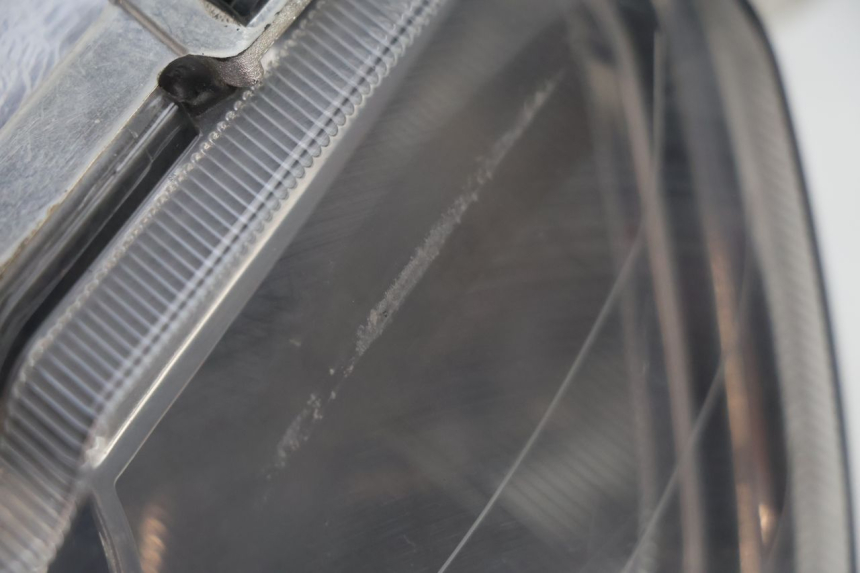 photo de HEADLIGHT PIAGGIO NEW TYPHOON 50 (2018 - 2021) - Zoom on usage condition