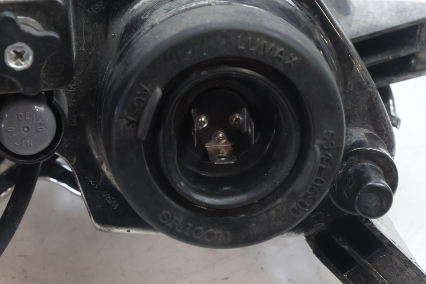 photo de HEADLIGHT PIAGGIO NEW TYPHOON 50 (2018 - 2021) - Additional view of the item