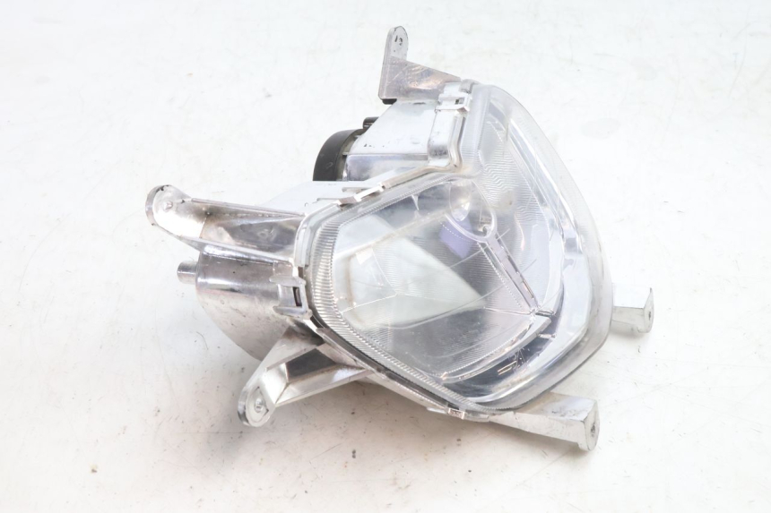 photo de HEADLIGHT PIAGGIO NEW TYPHOON 50 (2018 - 2021) - Zoom on usage condition