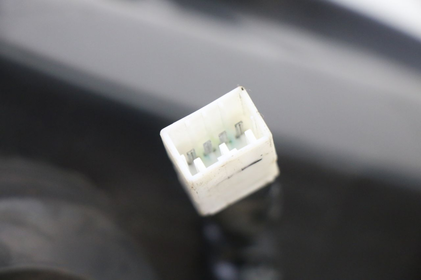 photo de HEADLIGHT PIAGGIO NRG POWER PUREJET 50 (2018 - 2021) - High-resolution close-up