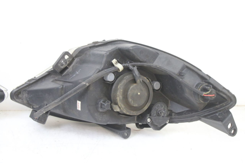 photo de HEADLIGHT PEUGEOT SATELIS 125 (2013 - 2018) - Checked used part