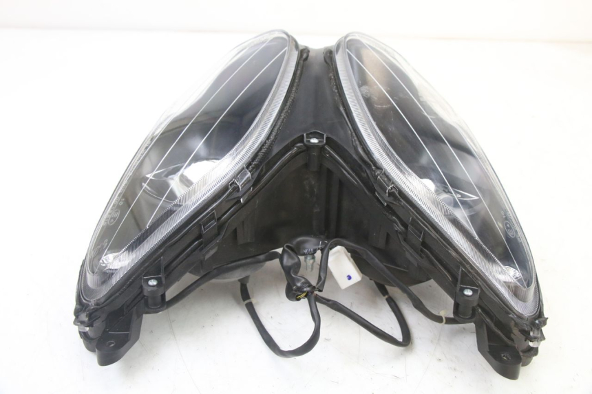 photo de HEADLIGHT PIAGGIO NRG POWER PUREJET 50 (2018 - 2021) - Technical close-up