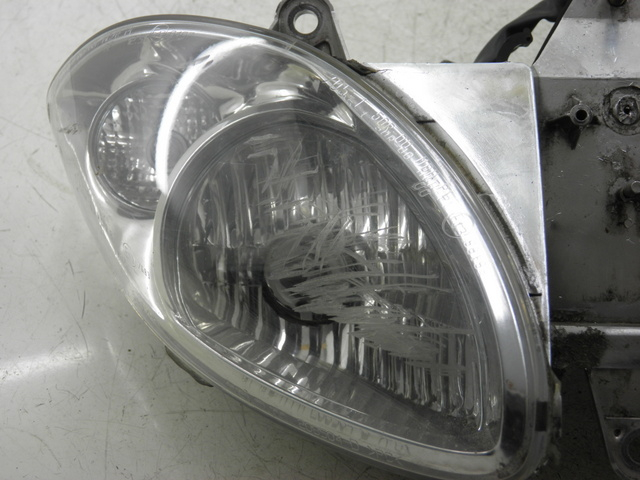 photo de HEADLIGHT PIAGGIO X9 250 (2000 - 2002) - Spare part profile view