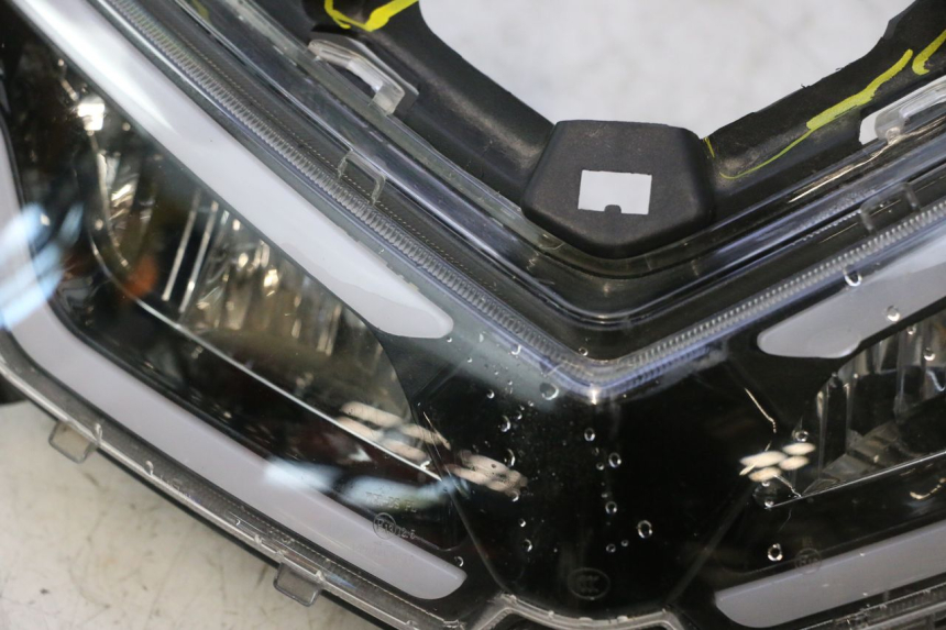 photo de HEADLIGHT JM MOTORS R-MAX TECH 50 (2024 - 2026) - Fixing points details