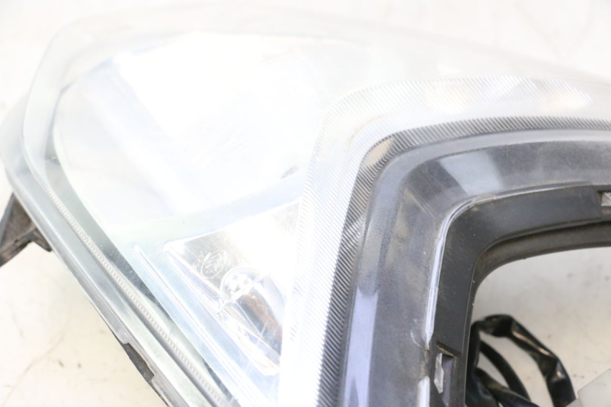 photo de FRONT HEADLIGHT TNT MOTOR ROMA 10' 2T 50 (2011 - 2018) - High-resolution close-up