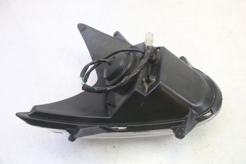 photo de FRONT HEADLIGHT TNT MOTOR ROMA 10' 4T 50 (2019 - 2022) - Surface and material condition