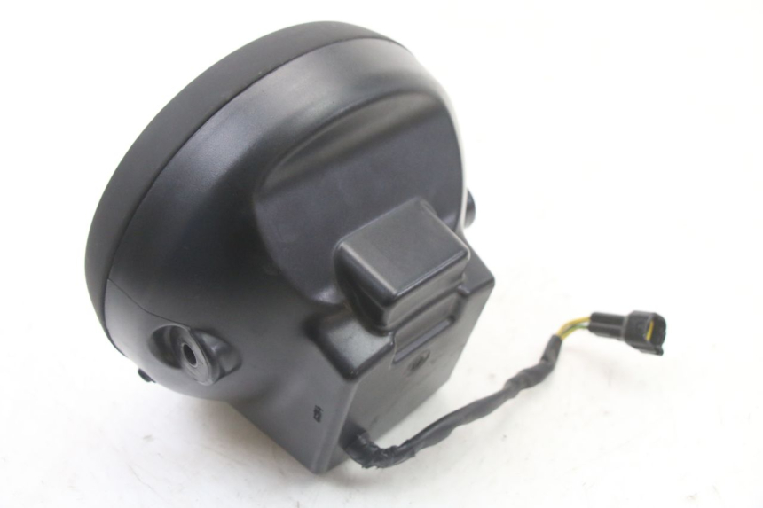 photo de HEADLIGHT ROYAL ENFIELD HYMALAYAN 410 (2016 - 2023) - Technical close-up