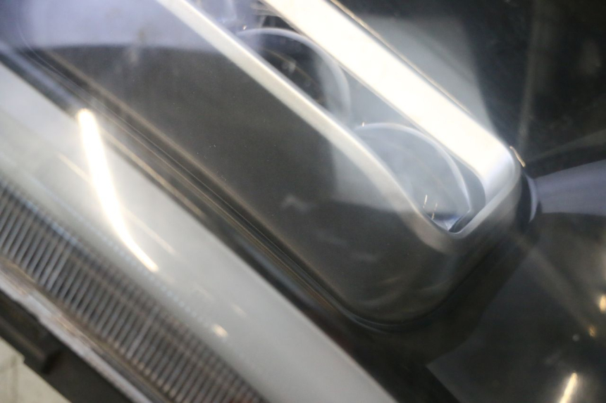 photo de HEADLIGHT BAIKU SAKURA 1 (2021 - 2025) - Distinctive features