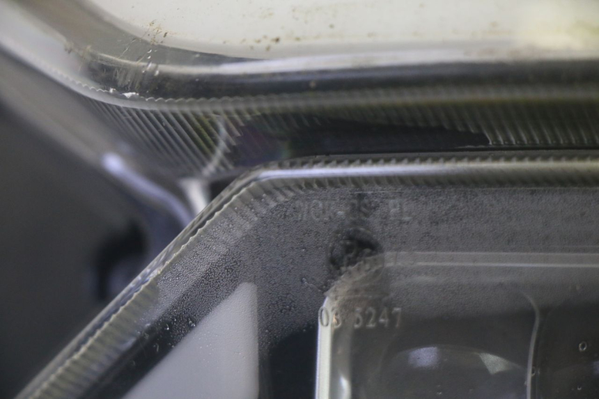 photo de FRONT HEADLIGHT JM MOTORS SANTANA EVO 50 (2024 - 2026) - Alternative perspective