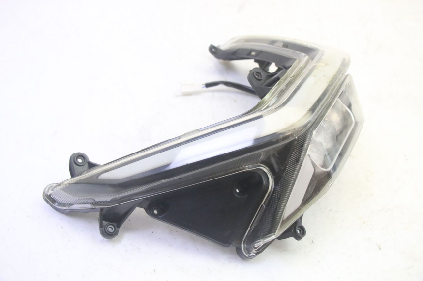 photo de FRONT HEADLIGHT JM MOTORS SANTANA EVO 50 (2024 - 2026) - Fixing points details