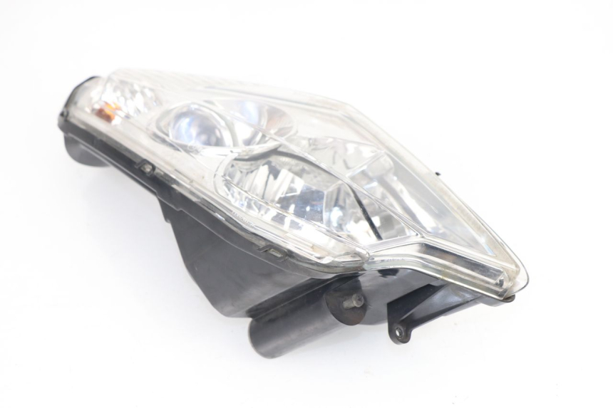 photo de HEADLIGHT PEUGEOT SATELIS COMPRESSOR K15 125 (2006 - 2009) - Component detail