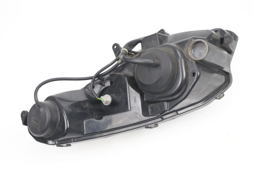 photo de HEADLIGHT PEUGEOT SATELIS 125 (2010 - 2012) - Product overview