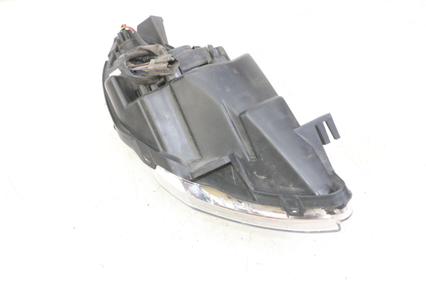 photo de HEADLIGHT PEUGEOT SATELIS 125 (2013 - 2018) - Alternative angle