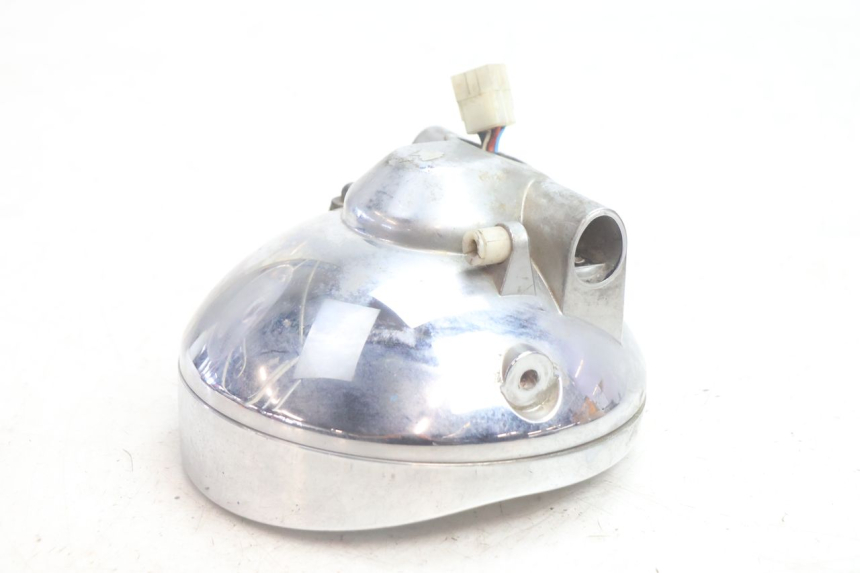 photo de HEADLIGHT APRILIA SCARABEO GT 125 (1999 - 2007) - Fixing points details
