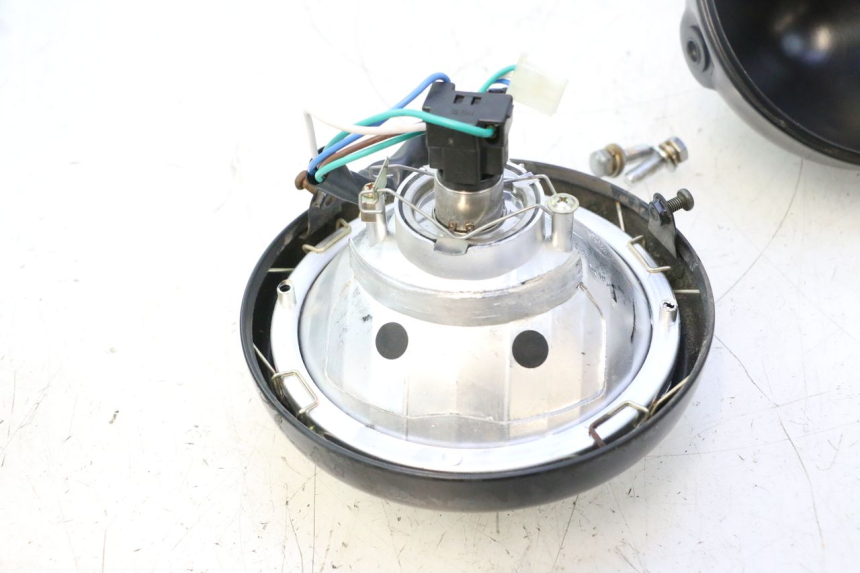 photo de HEADLIGHT MASH SEVENTY FIVE 125 (2013 - 2021) - Distinctive features