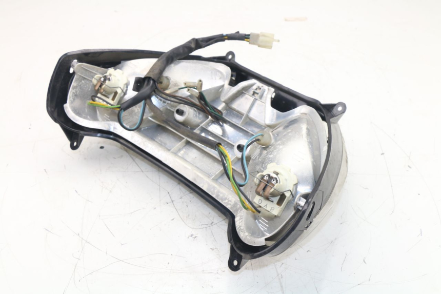 photo de HEADLIGHT MBK SKYLINER 125 (2001 - 2003) - Fixing points details