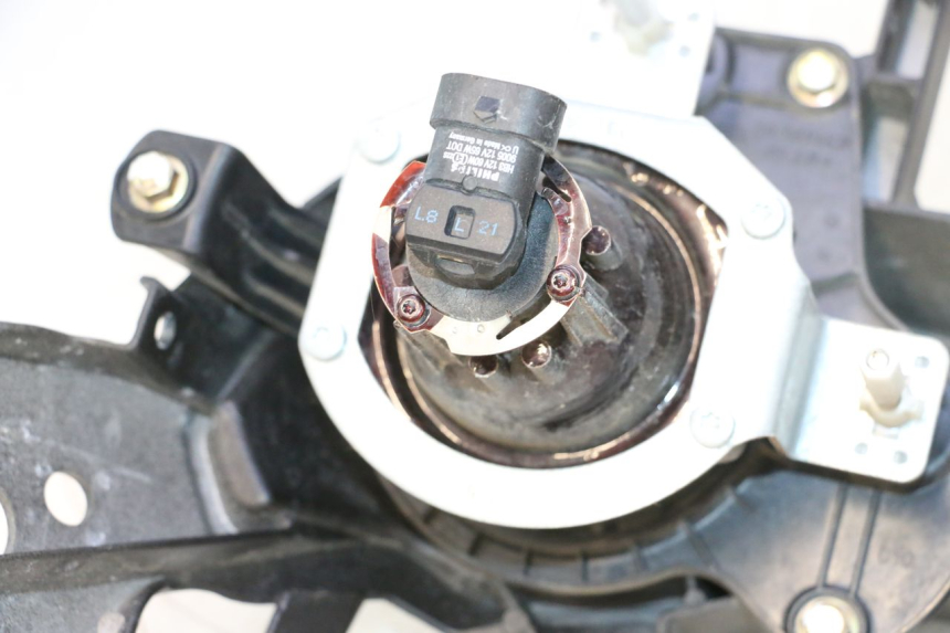 photo de HEADLIGHT CAN-AM SPYDER RS 1000 (2008 - 2012) - Additional view of the item
