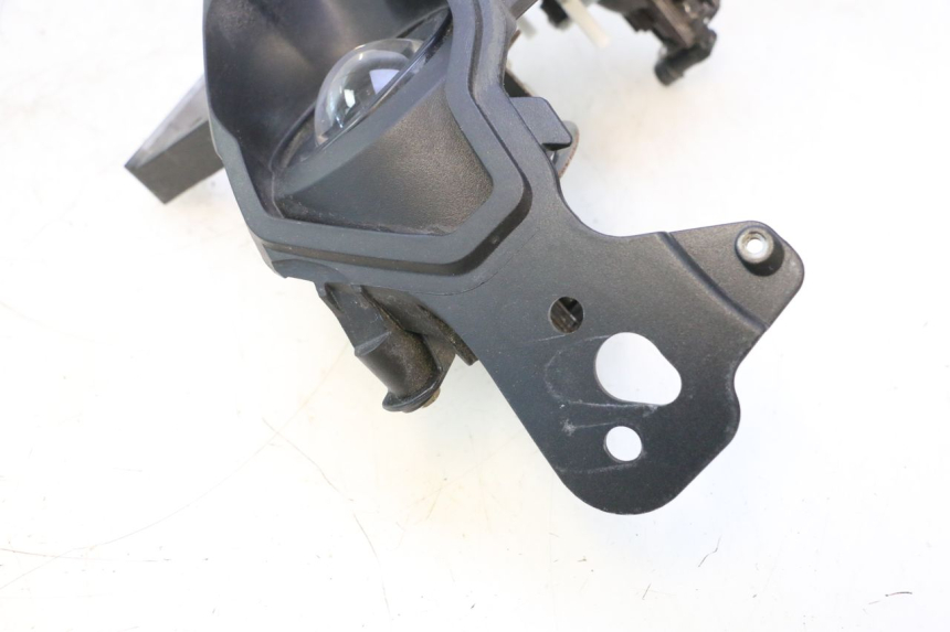 photo de HEADLIGHT CAN-AM SPYDER RS 1000 (2008 - 2012) - Technical close-up