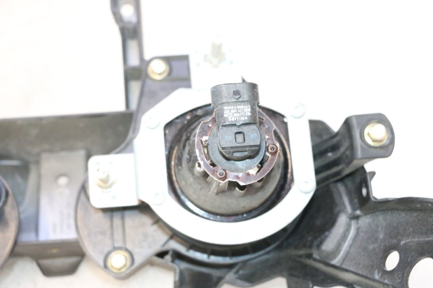 photo de HEADLIGHT CAN-AM SPYDER RS 1000 (2008 - 2012) - Checked used part