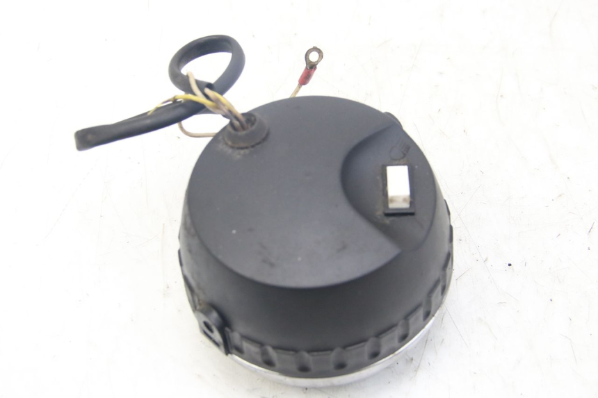 photo de FRONT HEADLIGHT JAWA STELLA BABETTA 134 50 - Zoom on usage condition