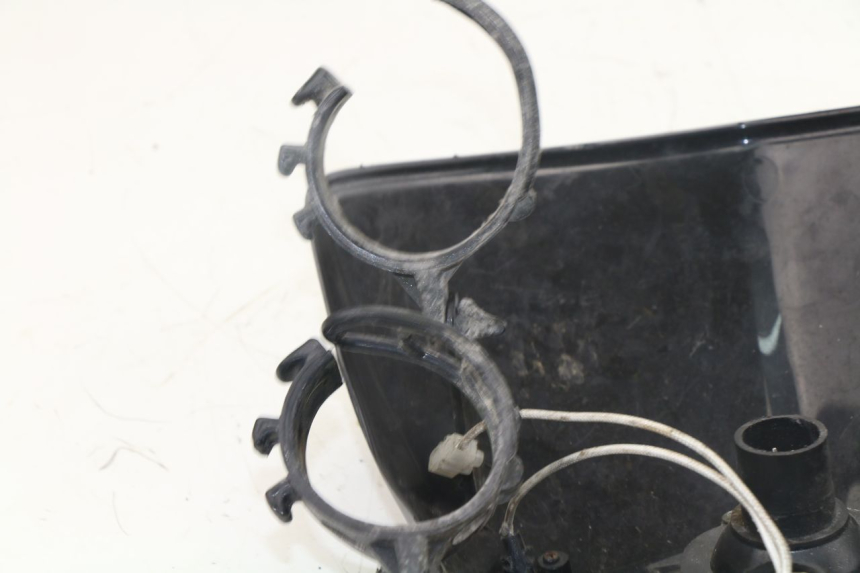 photo de HEADLIGHT RAZZO STR 50 (2009 - 2018) - Fixing points details